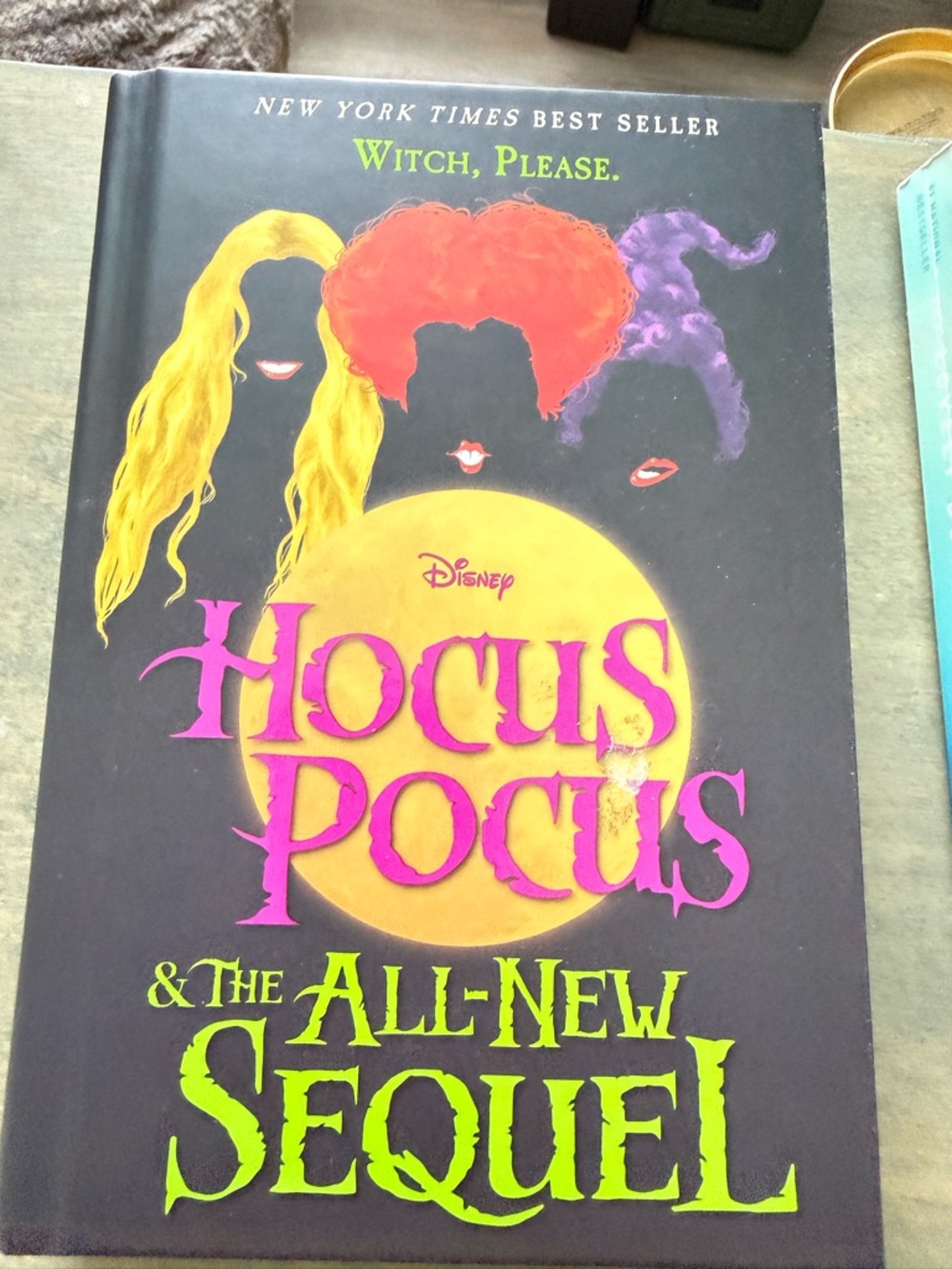 Disney Hocus Pocus & The All-New Sequel - Black Cover with Bright Artwork